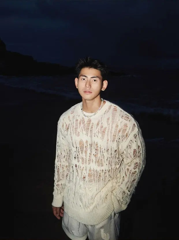 【 Fashion Items 】 Men's Laid-back Style Openwork Long-sleeved T-shirt , See-through Tattered Style Long-sleeved Knitted Sweater