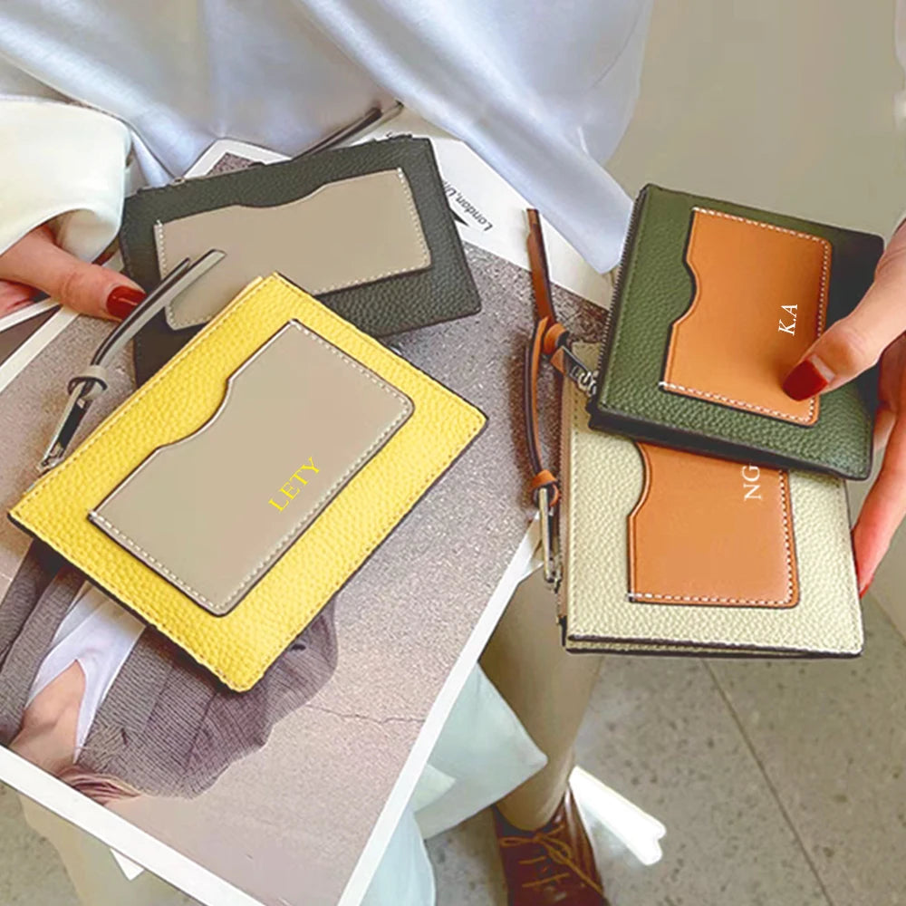 محفظة بطاقات رفيعة مخصصة من جلد البولي يوريثان محفور عليها الأحرف الأولى بتصميم فاخر وحقيبة بطاقات شخصية للنساء والرجال ومحفظة عملات معدنية للبيع بالجملة