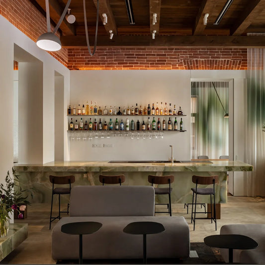 Fashion Restaurant Drink Bar Counter Design High Grade Wooden Dining Table Food Display Stand