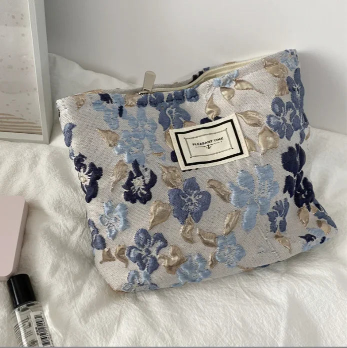 حقيبة مستحضرات تجميل نسائية، حقيبة مكياج مزخرفة بالورود، حقيبة مستحضرات تجميل مطرزة على الطراز الكوري، حقيبة أدوات الزينة للسفر، حقيبة مستحضرات تجميل من قماش مخملي