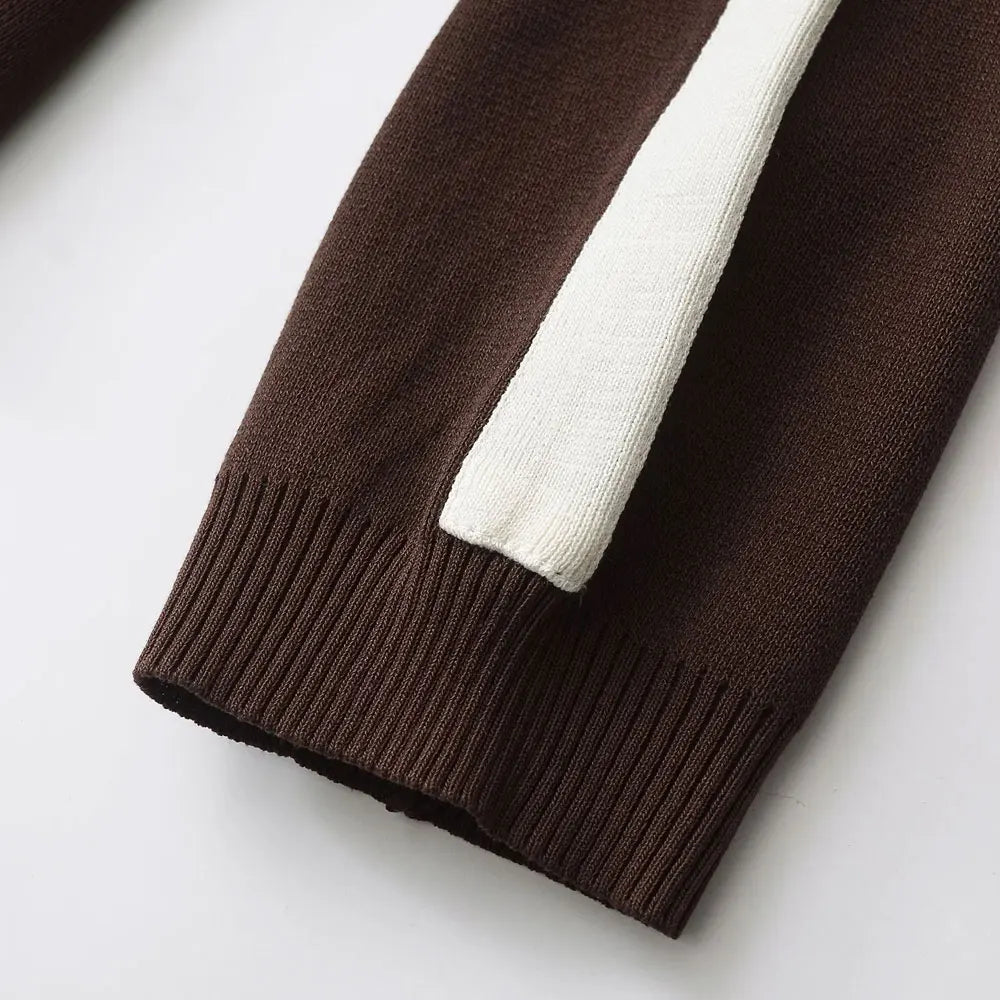 طقم نسائي أنيق من قطعتين، سترة محبوكة مخططة من الجانب وبنطلون مستقيم بخصر مرن عالي، زي نسائي غير رسمي