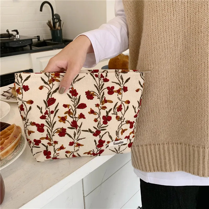 حقيبة مستحضرات تجميل نسائية، حقيبة مكياج مزخرفة بالورود، حقيبة مستحضرات تجميل مطرزة على الطراز الكوري، حقيبة أدوات الزينة للسفر، حقيبة مستحضرات تجميل من قماش مخملي