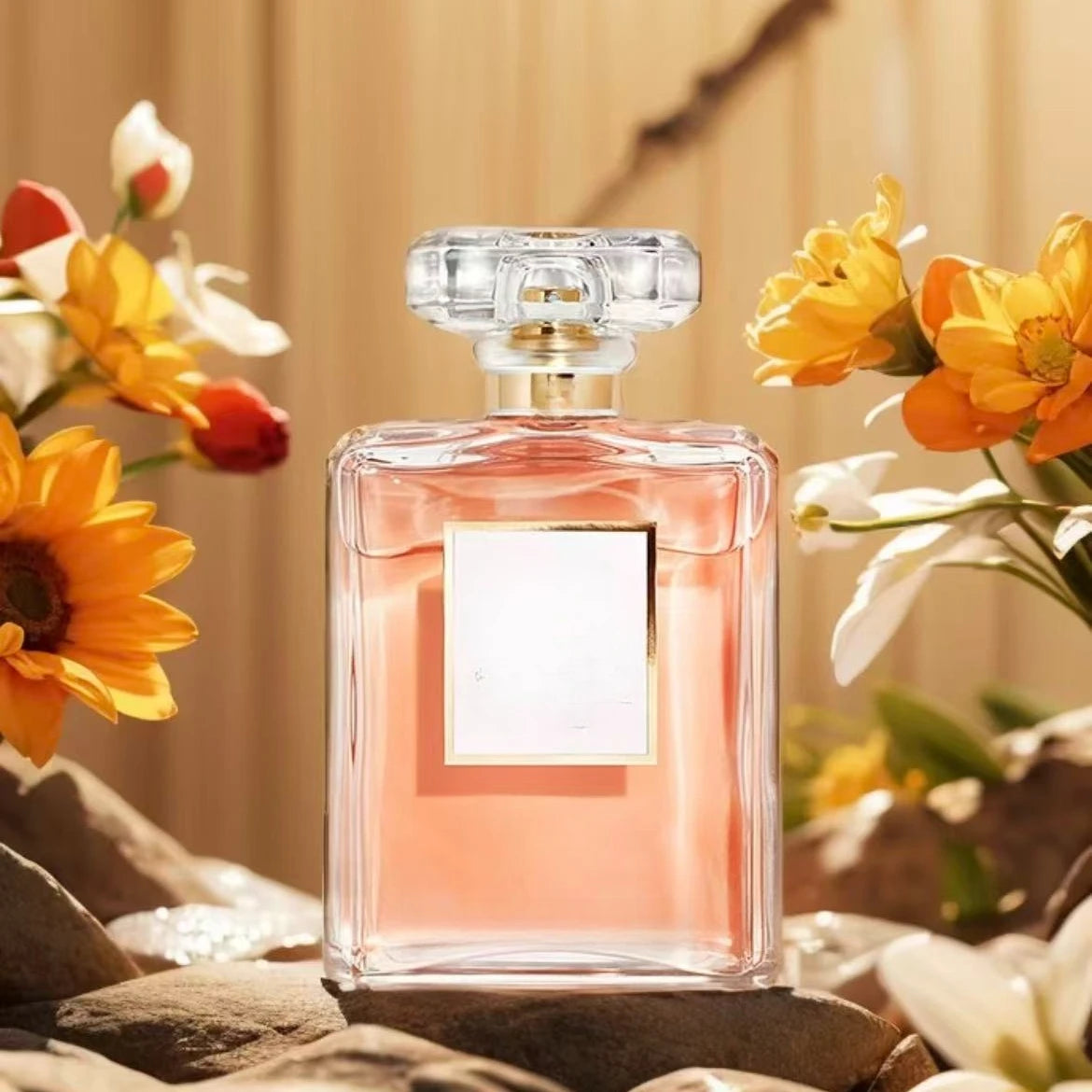 100ml  Brand Perfume boasts an elegant sophisticated gentle scent perfect for everyday wear work banquets and formal occasions