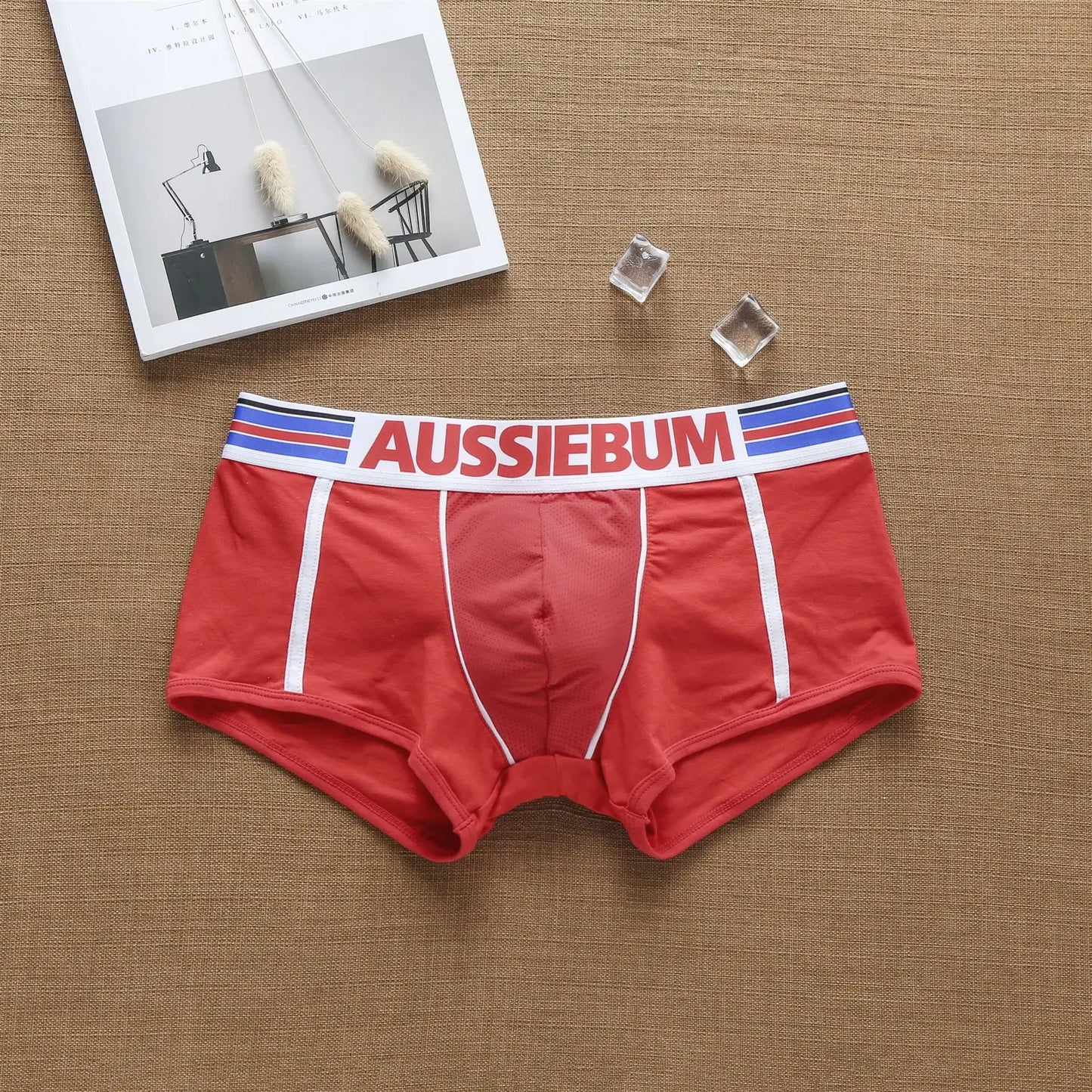 Men's fashion is cool in Europe and America. Cotton boxer shorts for young students.