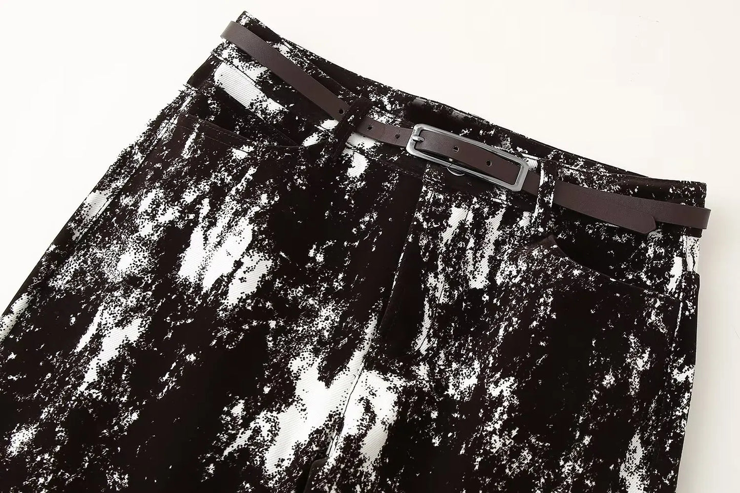 Womens Fashionable Black and White Patterned Jacket and Wide Leg Pants Set Stylish Outfit for Daily Wear