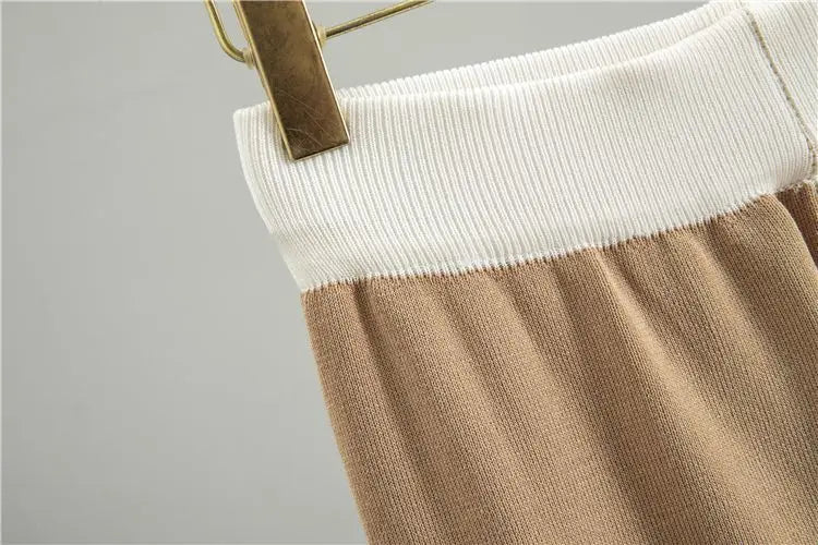 Fashionable Casual Suit for Women 2025 Spring and Autumn V-neck Contrasting Sweater Loose Wide-leg Pants Two-piece Set