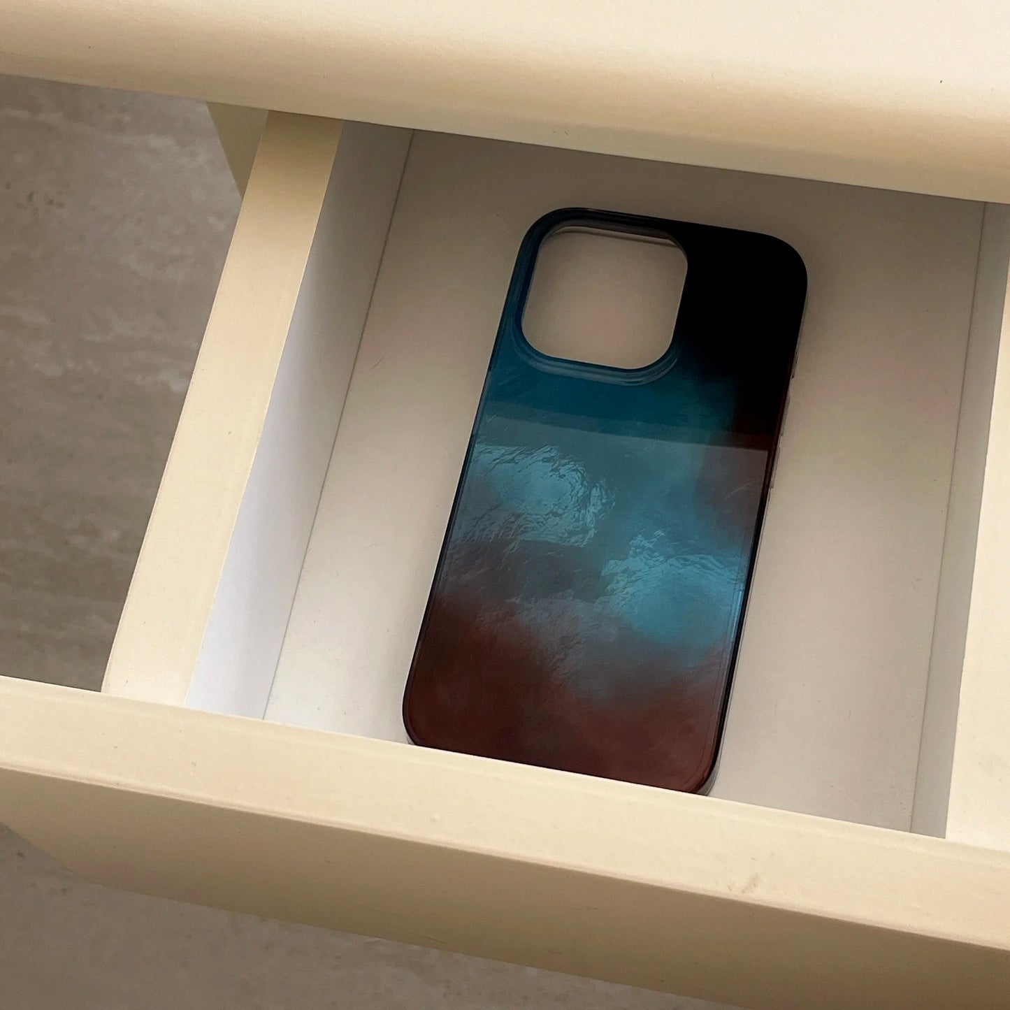 جراب هاتف كوري أنيق مزدوج الطبقات باللون الأزرق والبني المتدرج من INS لهاتف iPhone 16 15 14 13 Pro Max غطاء خلفي للهاتف