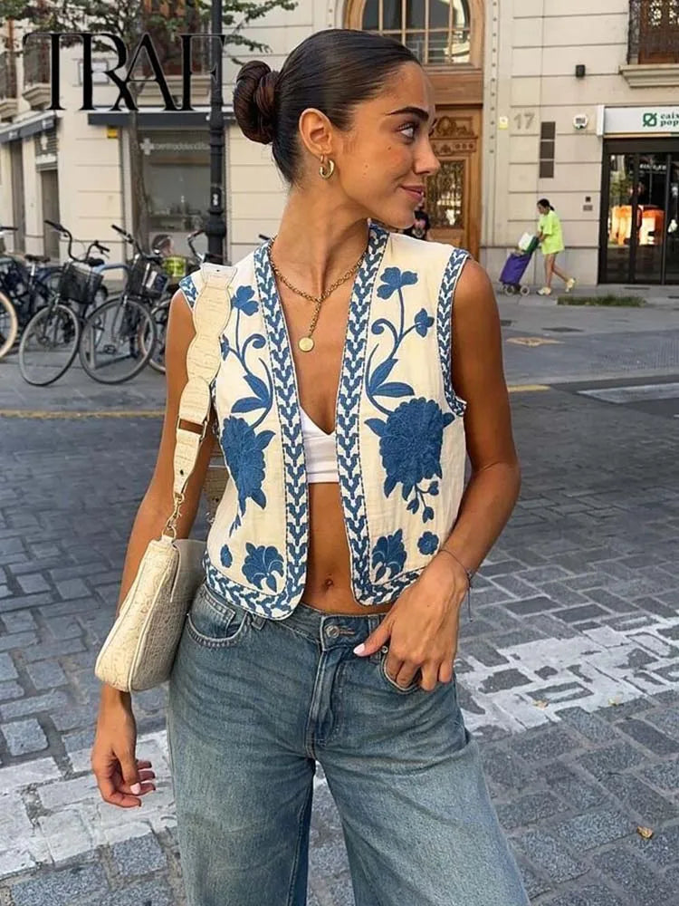 2025 Women Fashion Floral Embroidery Vest Vintage Sleeveless Waistcoat Ouertwear Female Streetwear Chic Vests Tops