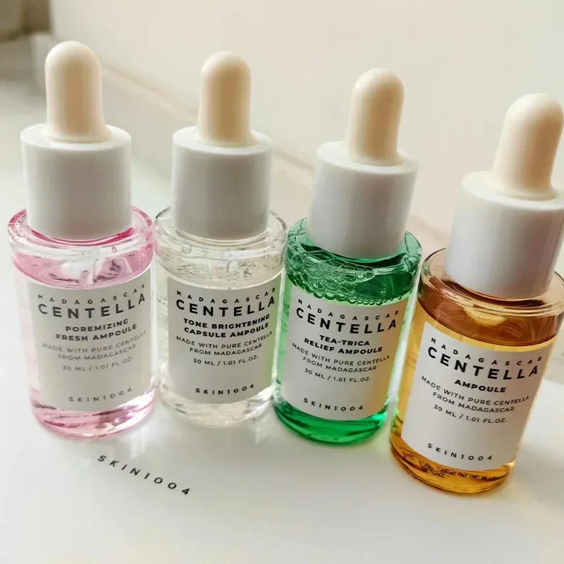 مجموعة العناية بالوجه من Skin1004 Centella Asiatica Essence Limited Edition، مجموعة مهدئة بأربعة ألوان للعناية بالبشرة من Angel