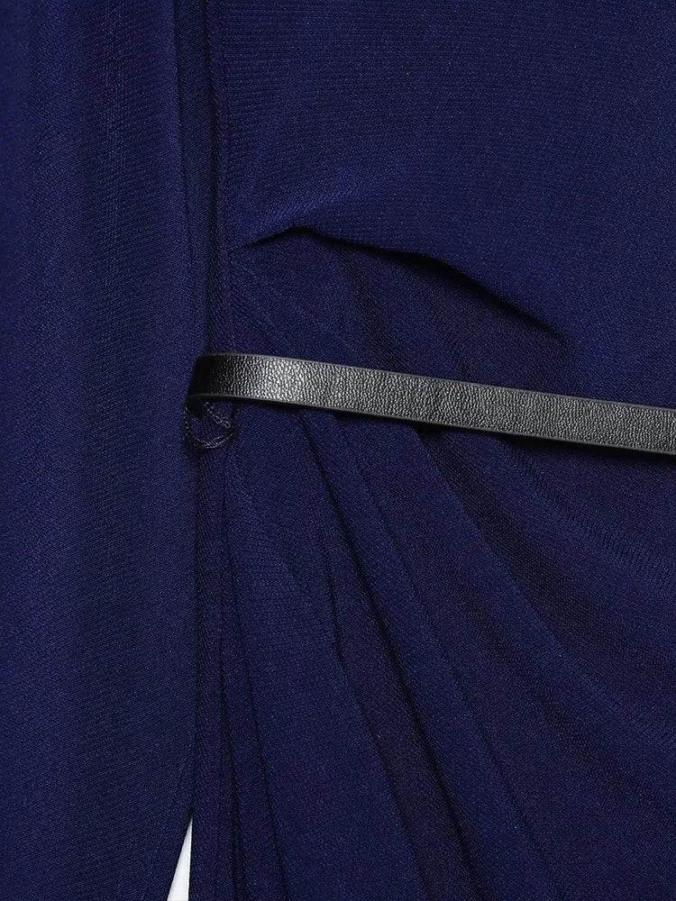 European-style new women's fashion dress, versatile and elegant, solid color, simple and slimming, with a belt and pleats.