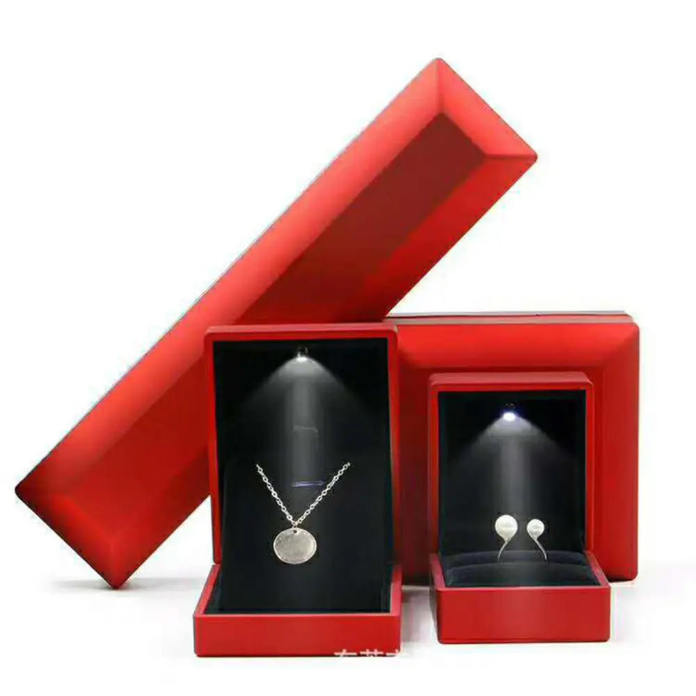 1 Pcs LED Jewelry Ring Box Luxury Velvet Rubber Necklace Pendant Gifts Display With Light For Proposal Engagement Wedding Case
