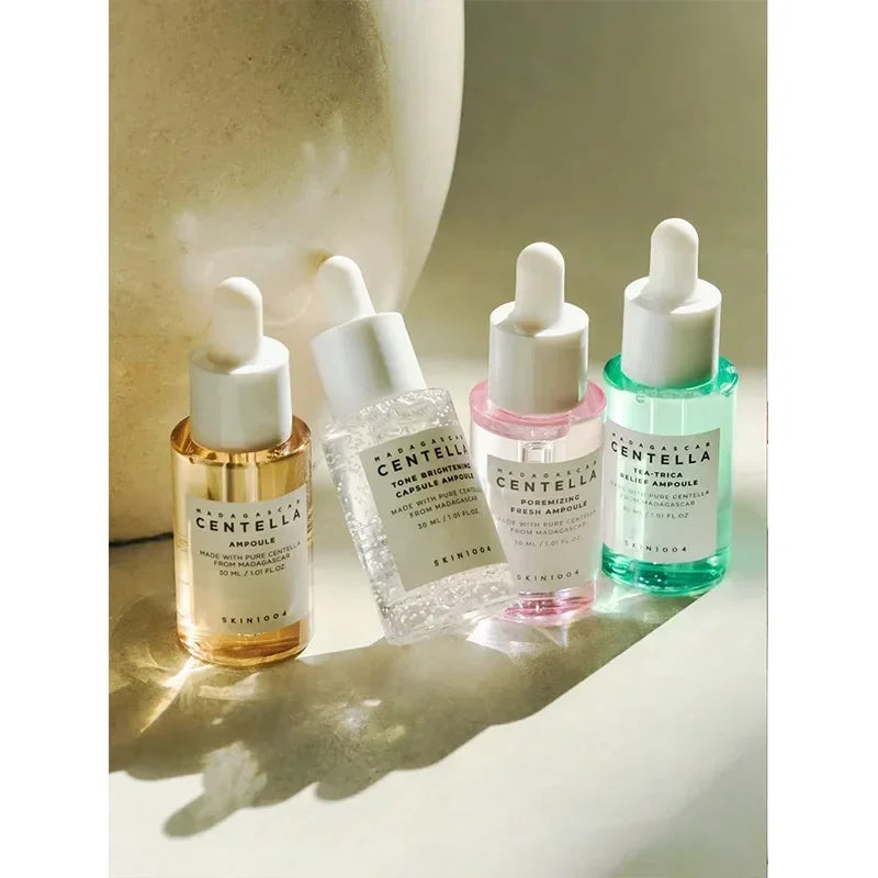 مجموعة العناية بالوجه من Skin1004 Centella Asiatica Essence Limited Edition، مجموعة مهدئة بأربعة ألوان للعناية بالبشرة من Angel