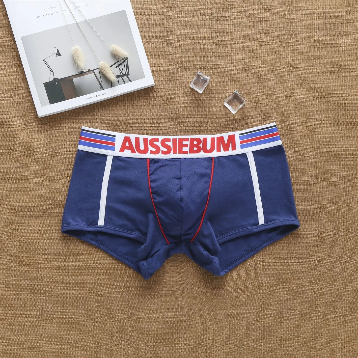 Men's fashion is cool in Europe and America. Cotton boxer shorts for young students.