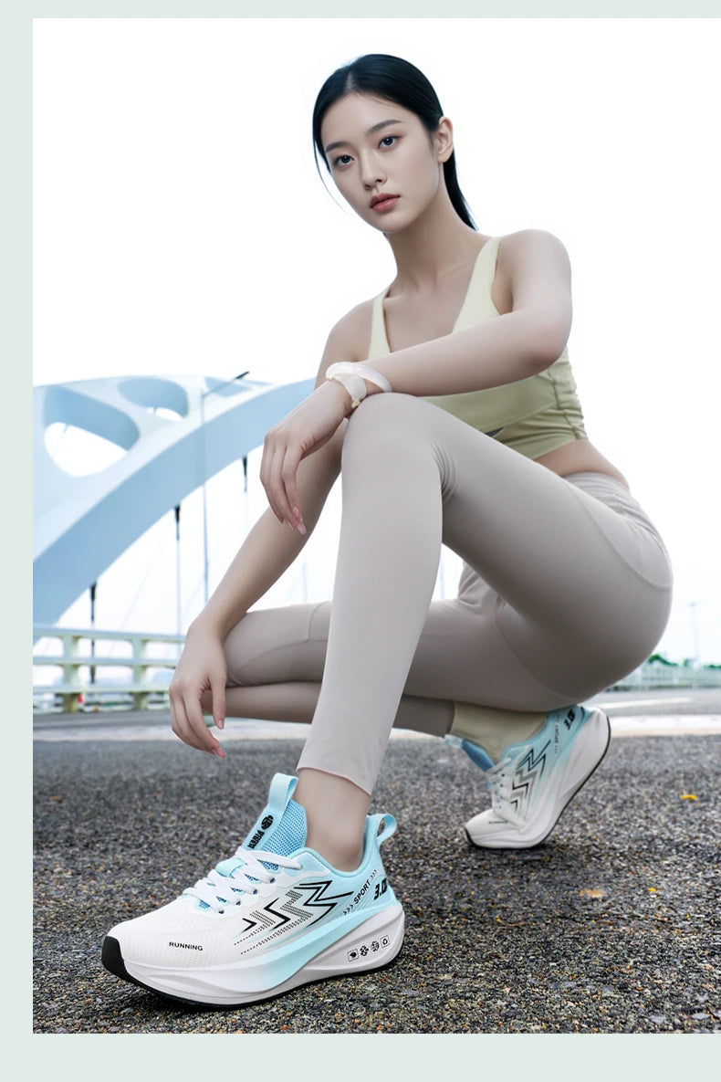 New Men's Outdoor Sports Canvas Shoes – Lightweight & Comfortable Design with Thick Sole for Cushioning & Support. Ideal for Hik