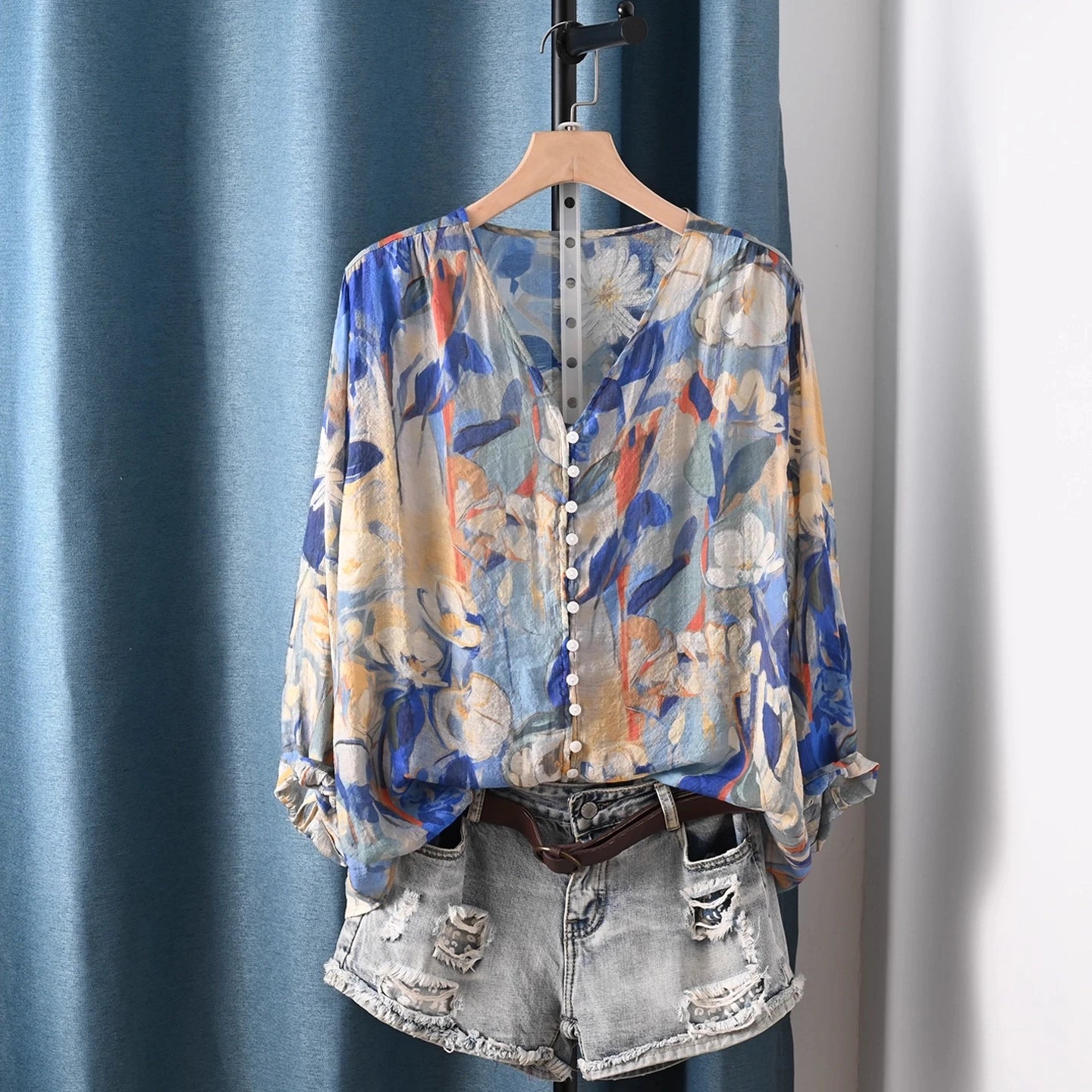 2025 Autumn clothes woman French fashion v neck rose floral print shirts and blouses for women vintage ladies tops