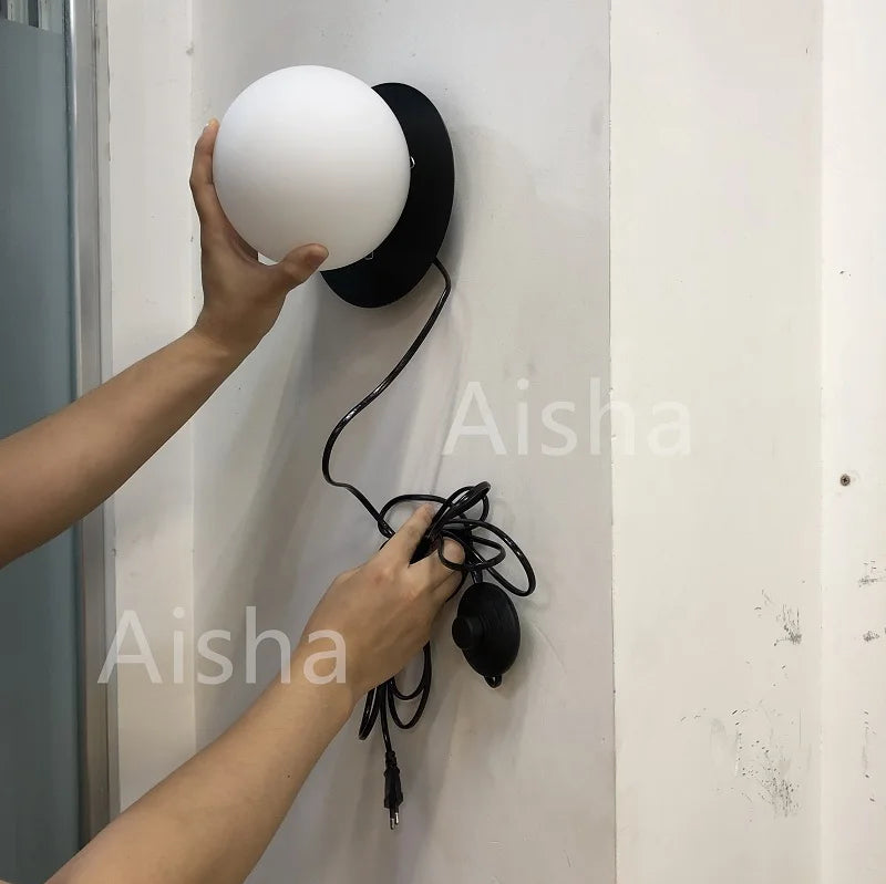 مصباح حائط لغرفة النوم الحديثة، مصباح حائط كروي إبداعي جديد مع مفتاح قابس القدم، مصباح حائط لغرفة المعيشة، فندق، منزل عائلي، ديكور