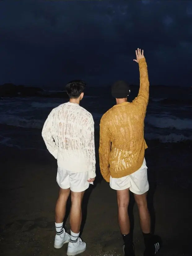 【 Fashion Items 】 Men's Laid-back Style Openwork Long-sleeved T-shirt , See-through Tattered Style Long-sleeved Knitted Sweater