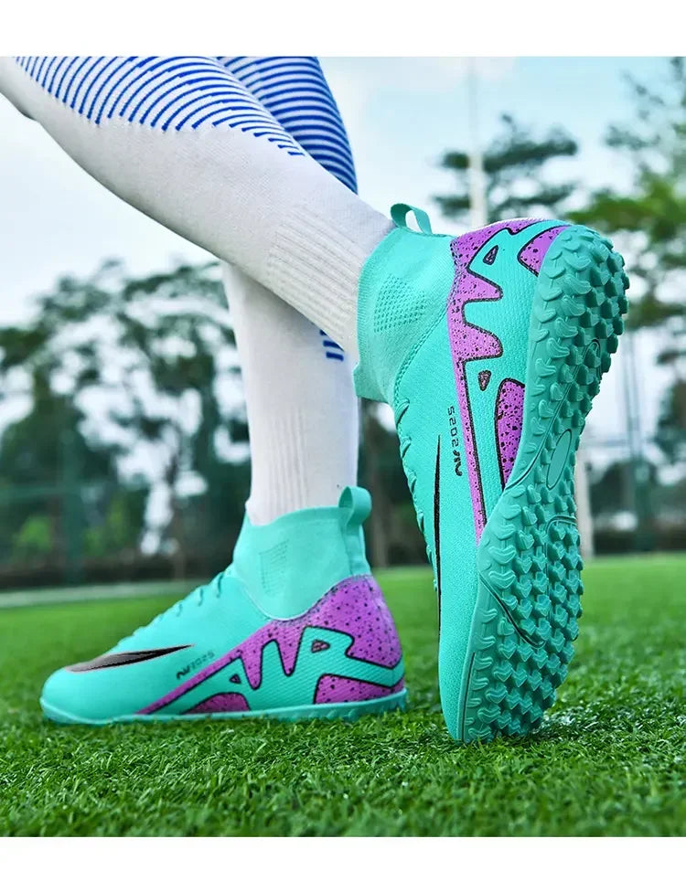 Indoor Competition Football Shoes Outdoor Grass Anti Slip Sports Shoes Light Breathable Casual Shoes Traning Sneakers Teenagers