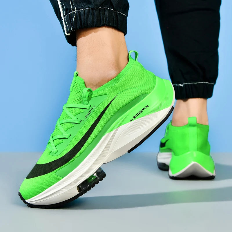 Fashionable, lightweight and breathable running shoes, trendy for outdoor sports, suitable for both men and women