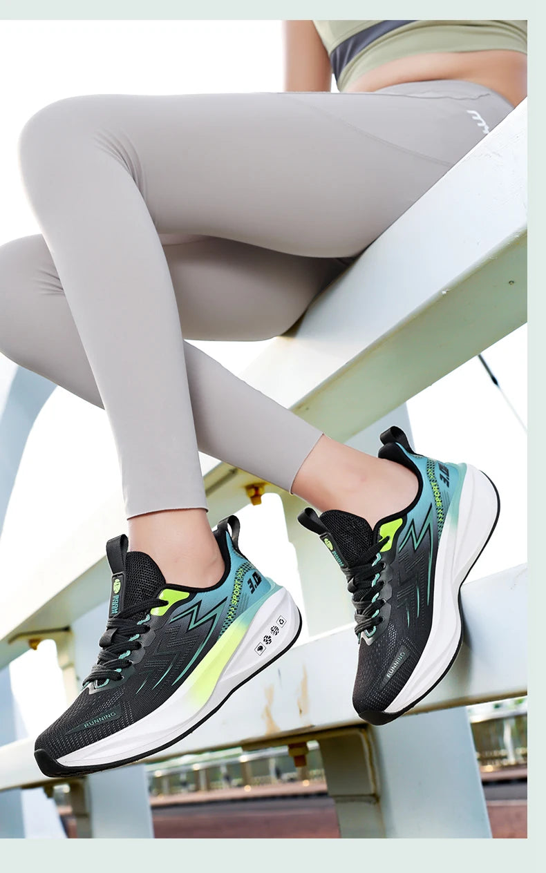 New Men's Outdoor Sports Canvas Shoes – Lightweight & Comfortable Design with Thick Sole for Cushioning & Support. Ideal for Hik