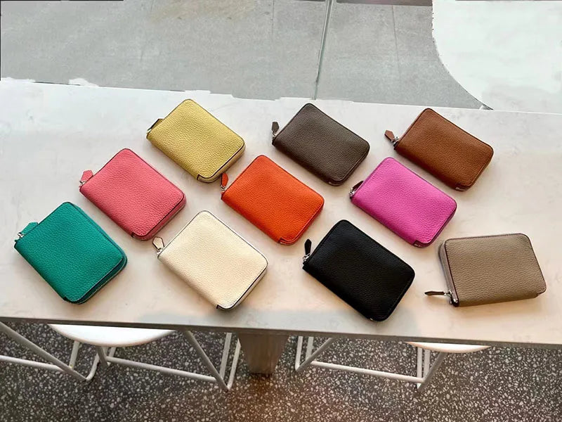 محفظة نقود من الجلد الأصلي للنساء والرجال بتصميم فاخر، حقيبة بطاقات ائتمان قابلة للطي، حروف مخصصة، حقيبة نقود صلبة، محفظة صغيرة