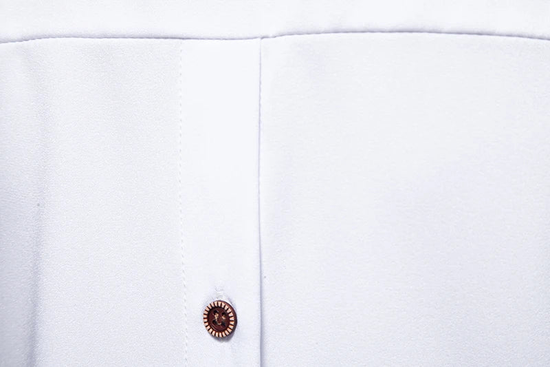 قميص رجالي عصري بياقة واقفة وأزرار مائلة وأكمام طويلة غير منتظمة مناسب للأعمال والمهرجانات