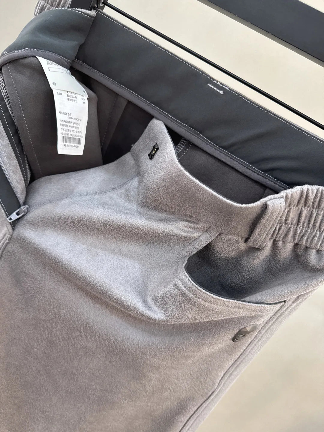 Women's Golf Apparel: New Fall/Winter Collection - Mid-Length Pants: Stylish and Versatile