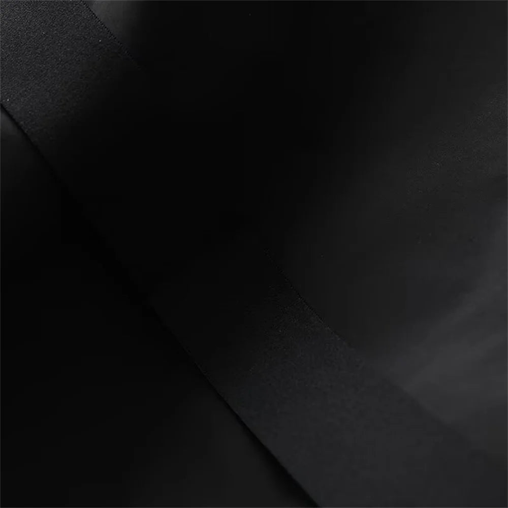 2025 fashionable women's clothing with European and American style design featuring a cinched waisthooded skiing and warm co