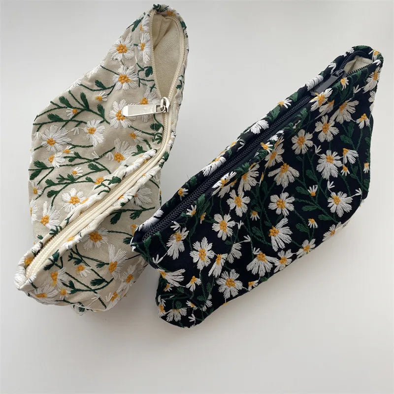 حقيبة مستحضرات تجميل نسائية، حقيبة مكياج مزخرفة بالورود، حقيبة مستحضرات تجميل مطرزة على الطراز الكوري، حقيبة أدوات الزينة للسفر، حقيبة مستحضرات تجميل من قماش مخملي