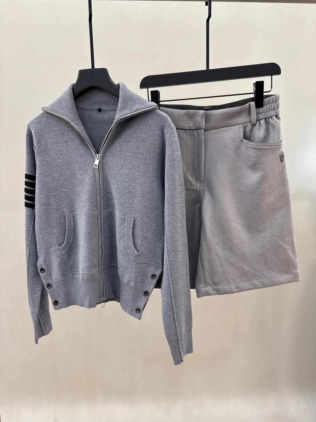 Women's Golf Apparel: New Fall/Winter Collection - Mid-Length Pants: Stylish and Versatile