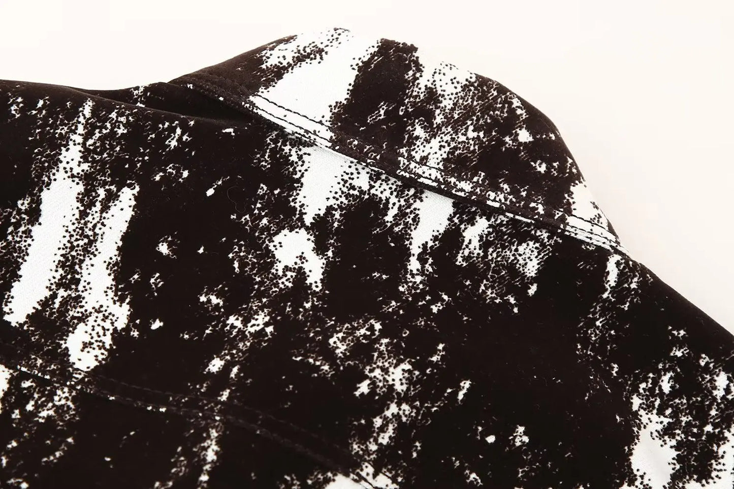 Womens Fashionable Black and White Patterned Jacket and Wide Leg Pants Set Stylish Outfit for Daily Wear