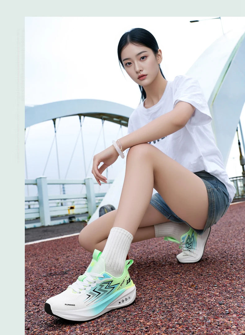 New Men's Outdoor Sports Canvas Shoes – Lightweight & Comfortable Design with Thick Sole for Cushioning & Support. Ideal for Hik