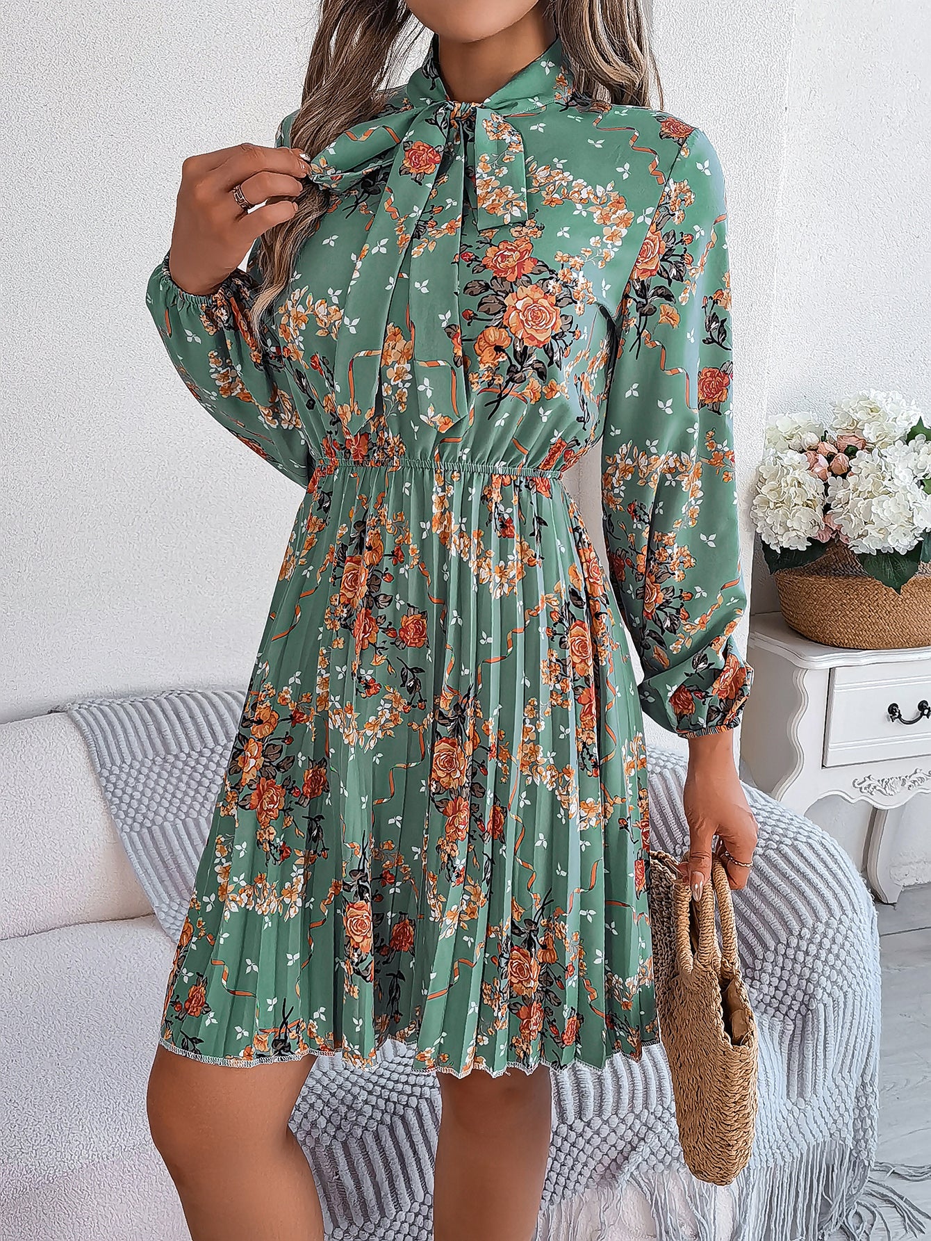 Women's Elegant Floral Tie-Waist Long Sleeve Pleated Maxi Dress